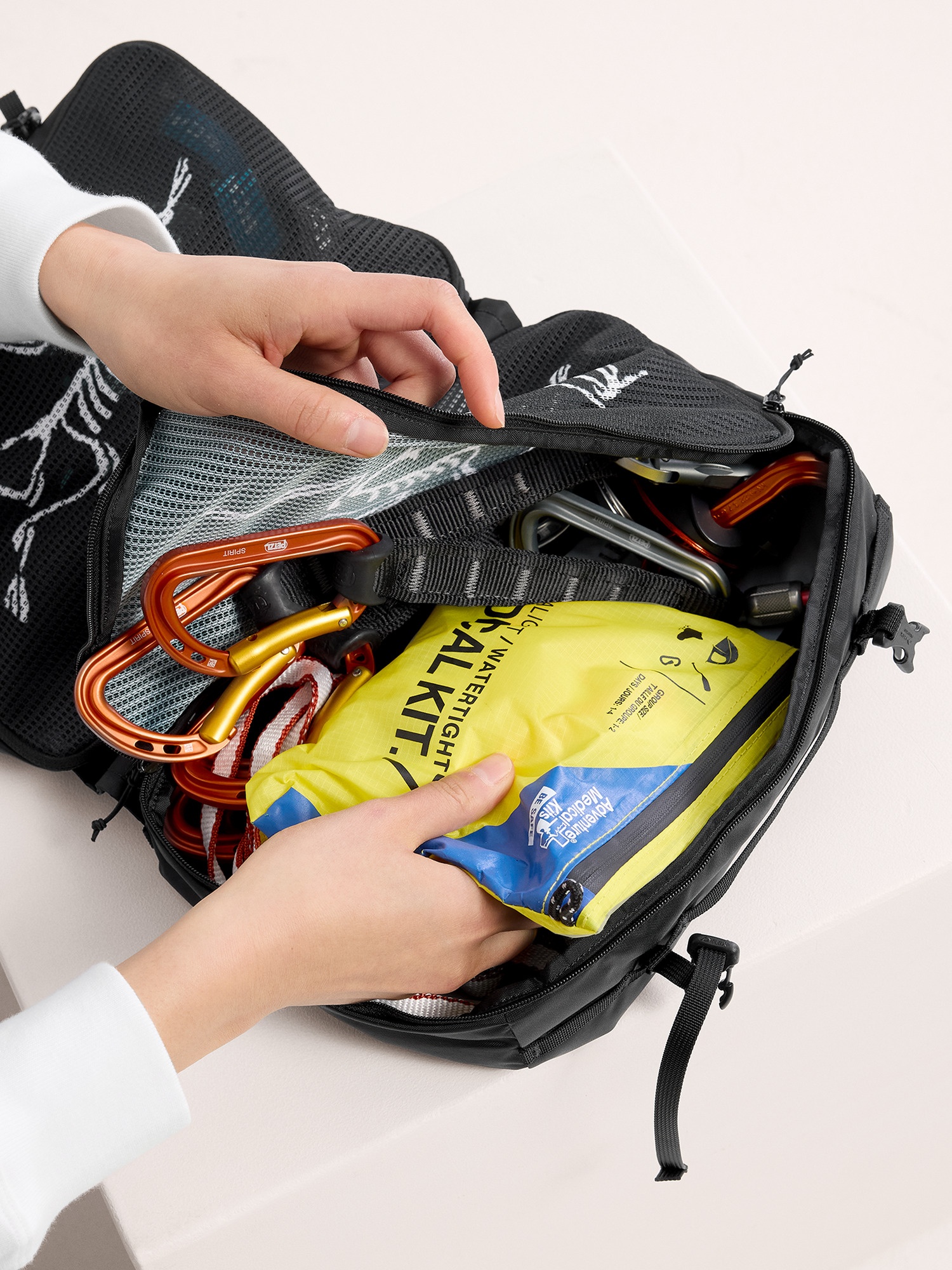 Arc'teryx Index Gear Organizer | arcteryx | REVERSIBLE