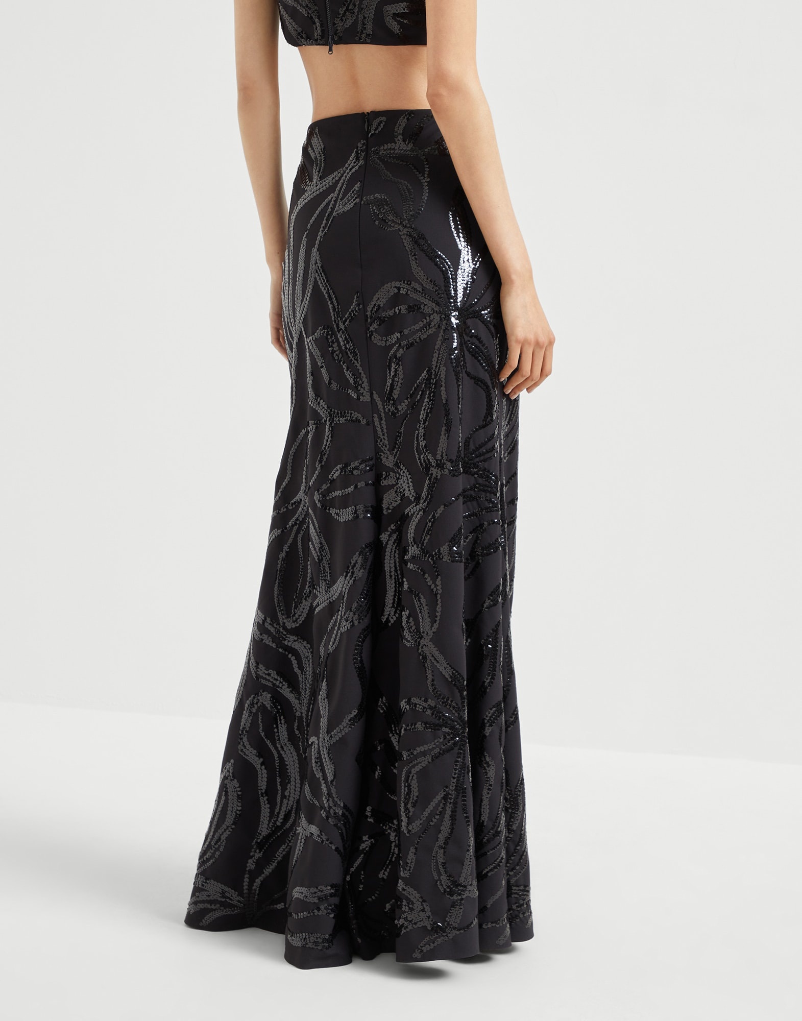 Tropical luxury wool long mermaid skirt with dazzling floral embroidery - 2