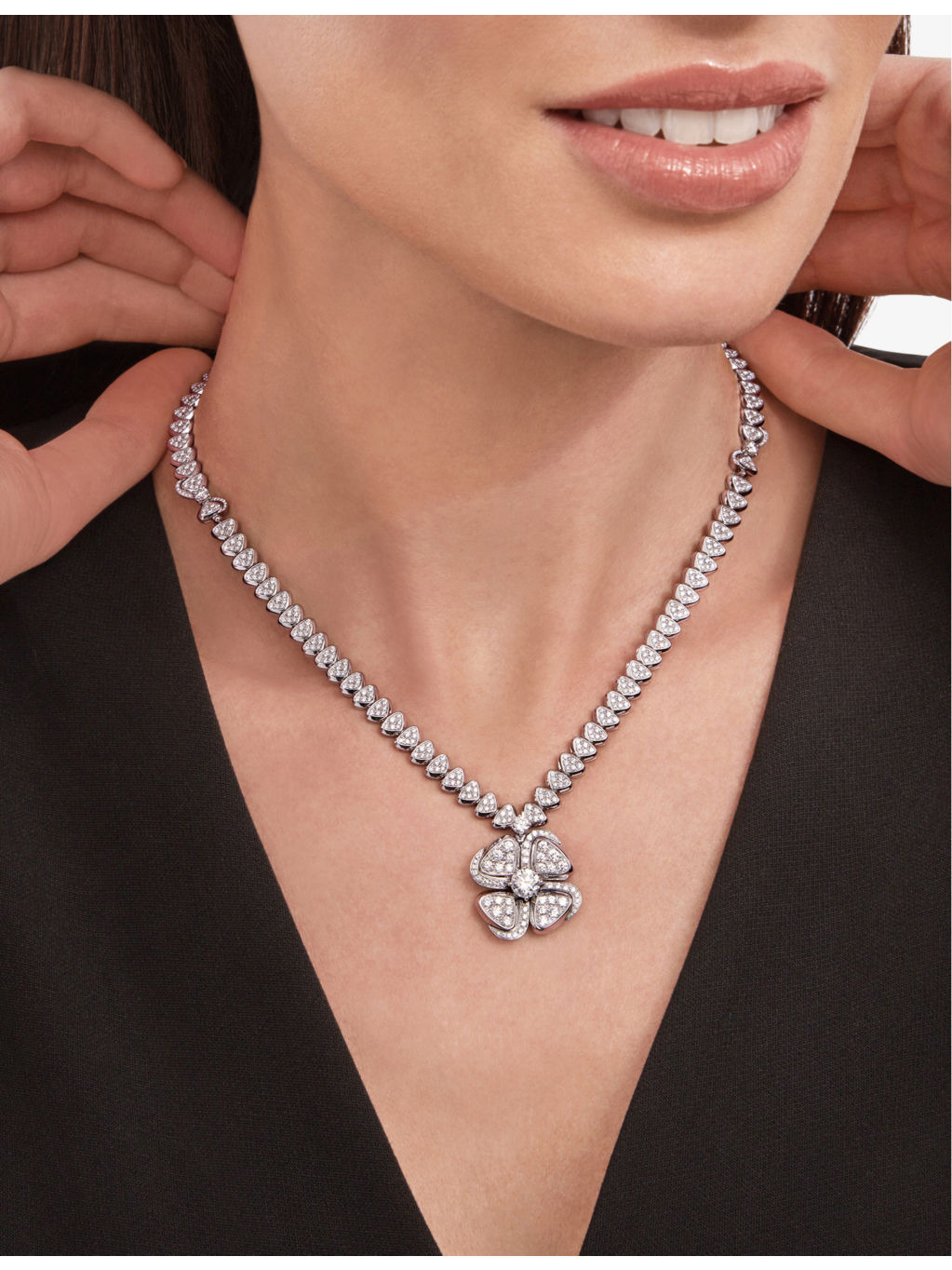 Fiorever 18ct white-gold and 4.95ct brilliant-cut diamond necklace - 4