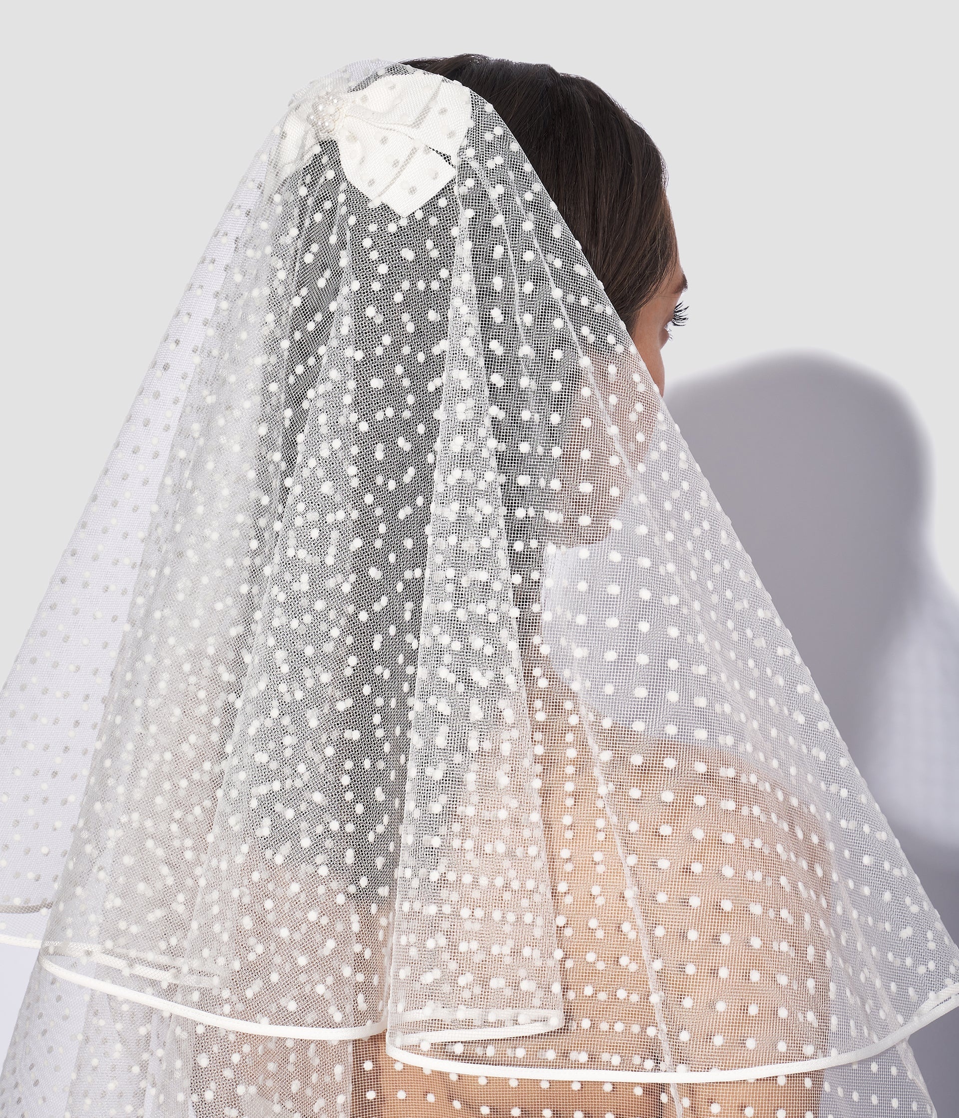 BRIDAL PEARL BOW VEIL WITH DOTTED TULLE - 3