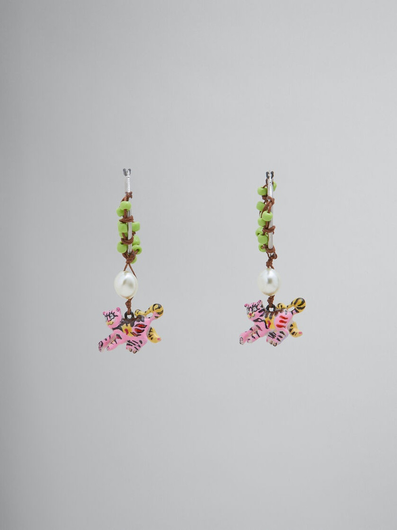 TIGER PENDANTS를 가진 BEADED 방위 - 1