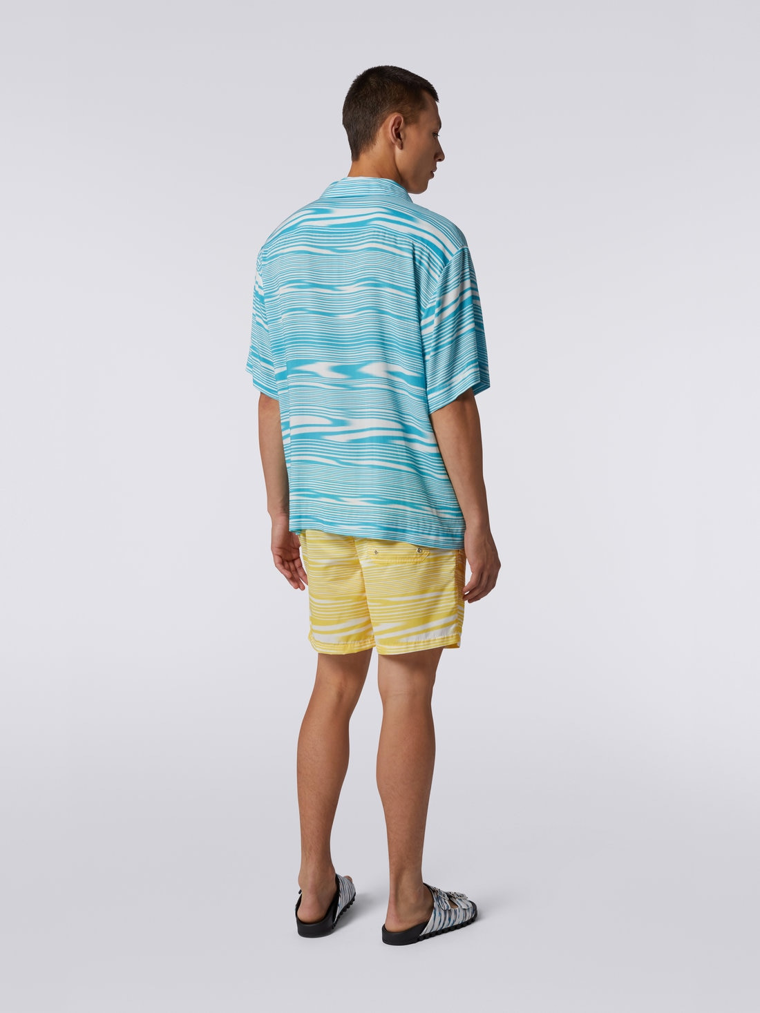 Short-sleeved viscose bowling shirt - 4