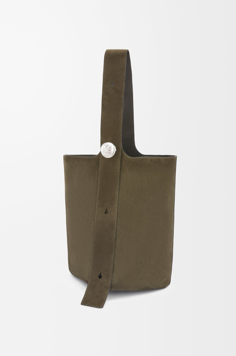 Large Pebble bucket bag in suede calfskin 1