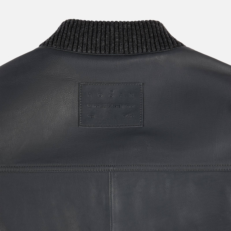Reversible bomber jacket in leather 3