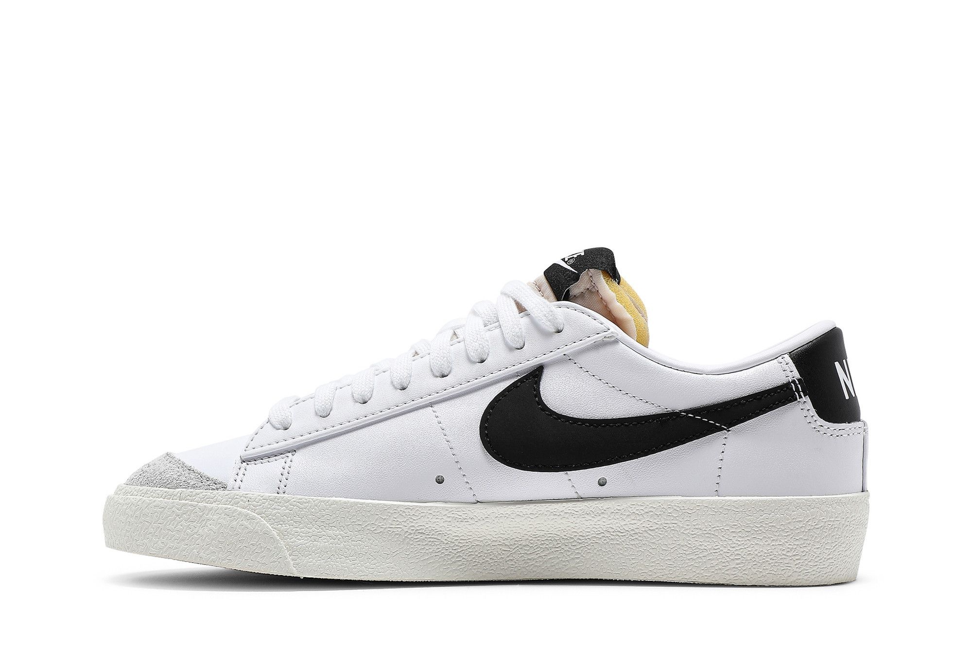 Wmns Blazer Low '77 'White Black' - 3