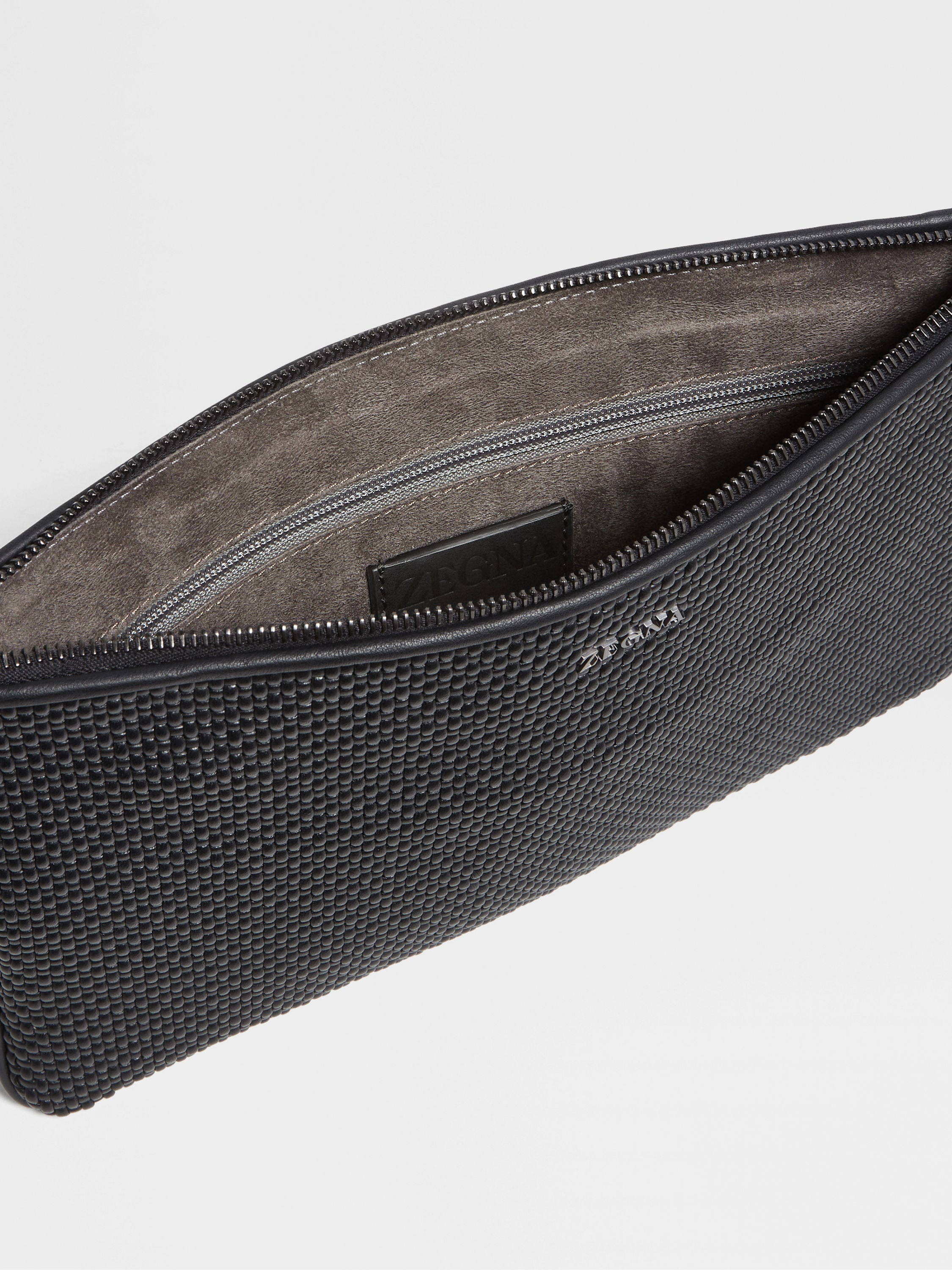 BLACK PELLETESSUTA™ LEATHER POUCH - 4