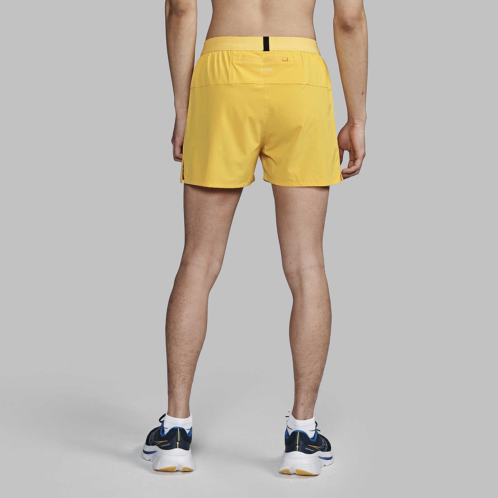 Outpace 3" Short - 2