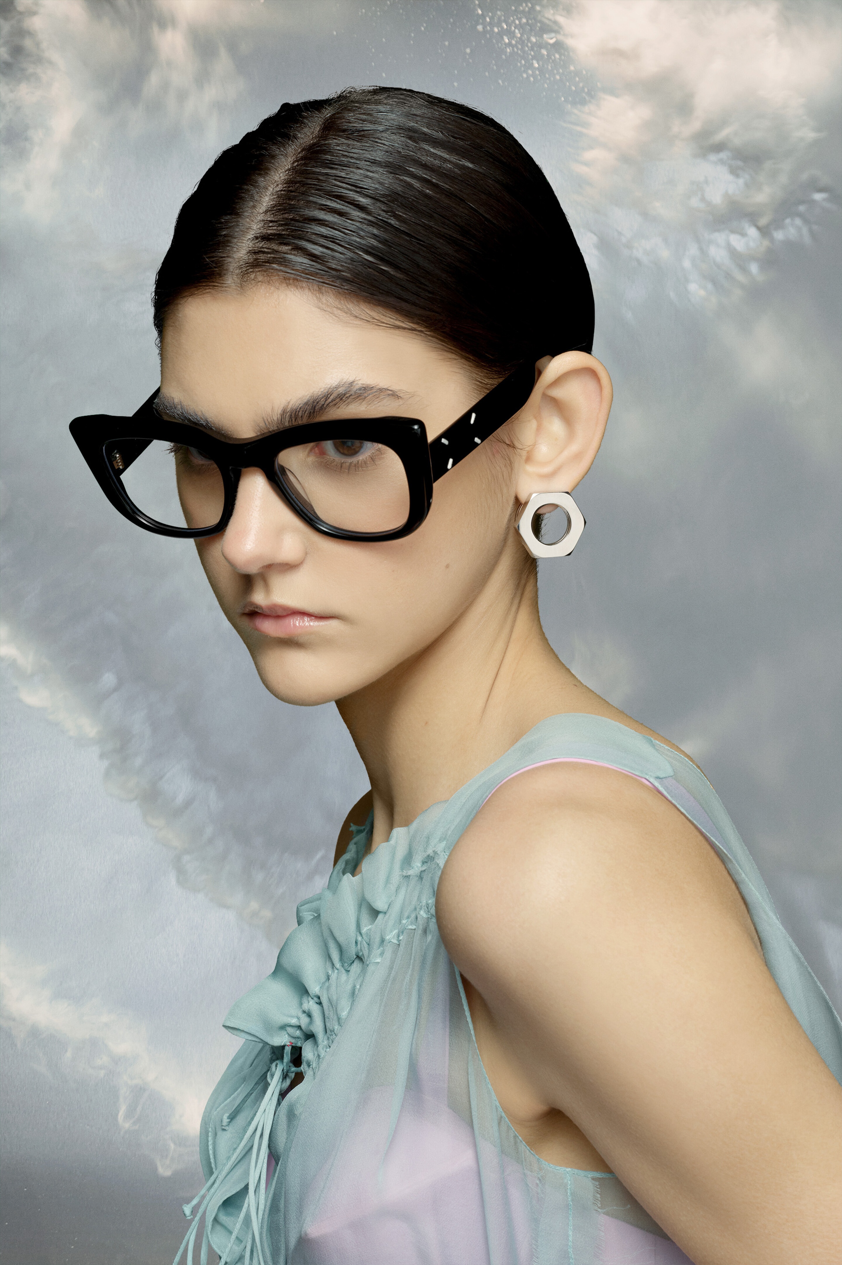 Bolt and nut cut-out earring - 4