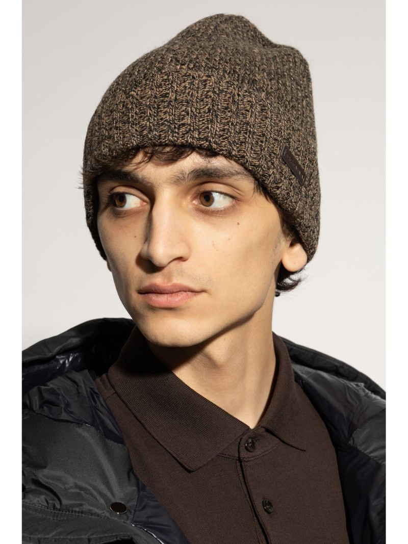 Dolce & Gabbana logo-patch ribbed-knit beanie outlook