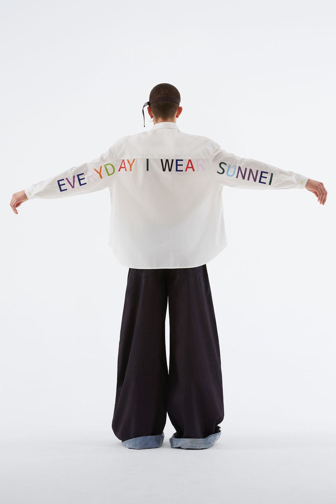 WHITE 'EVERYDAY I WEAR SUNNEI' OVER SHIRT - 6