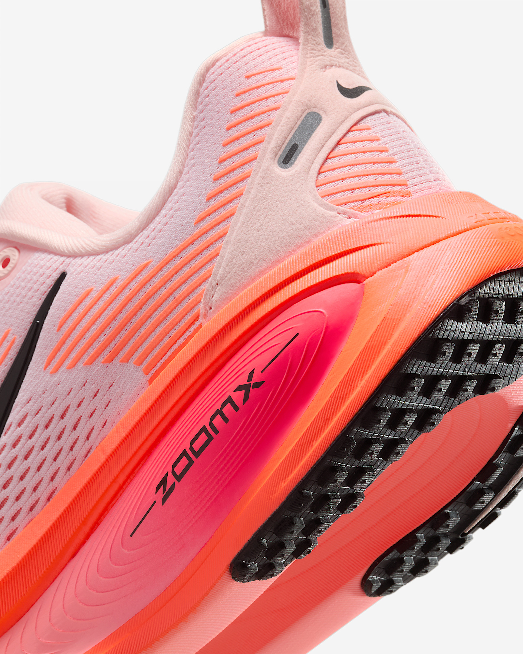 Nike Vomero 18 Women's Road Running Shoes - 8