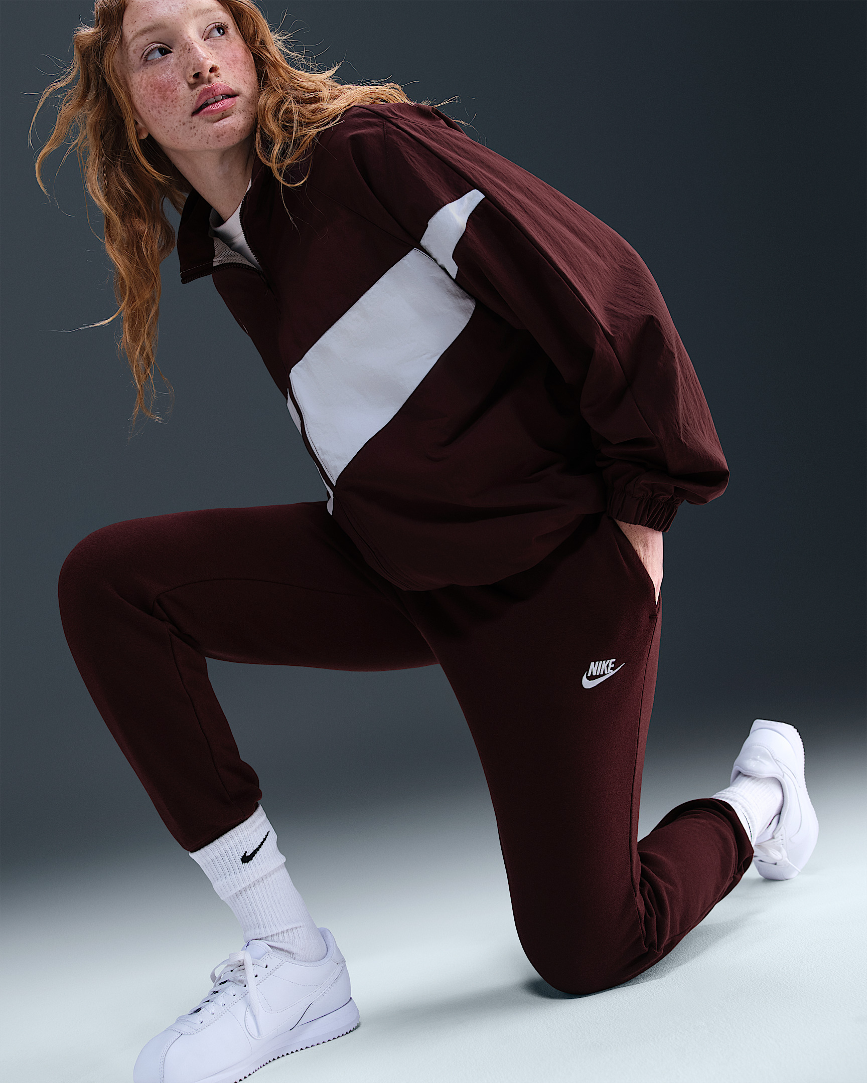 Nike Sportswear Club Fleece Women's Mid-Rise Joggers - 5