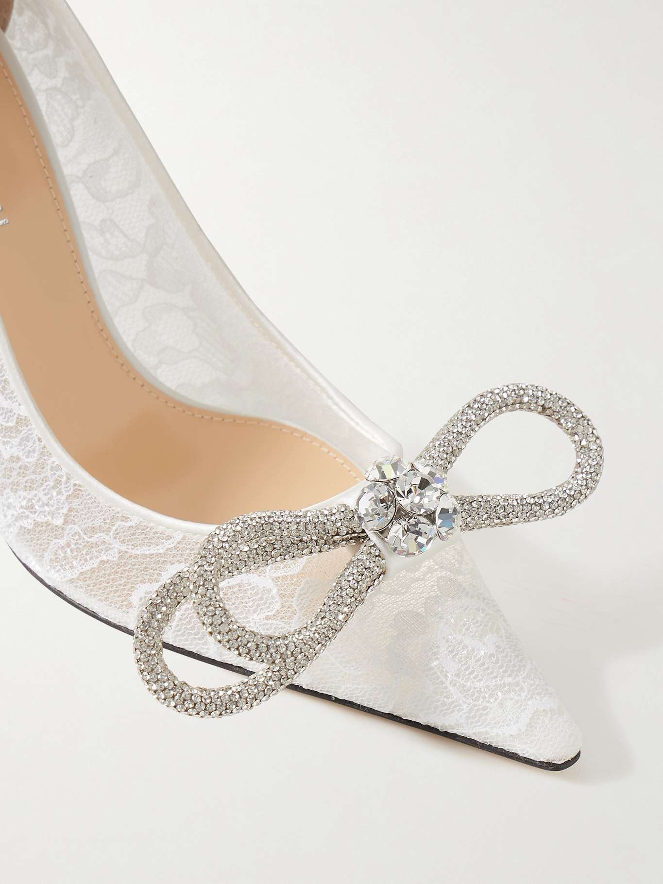 Double Bow crystal-embellished lace pumps - 4