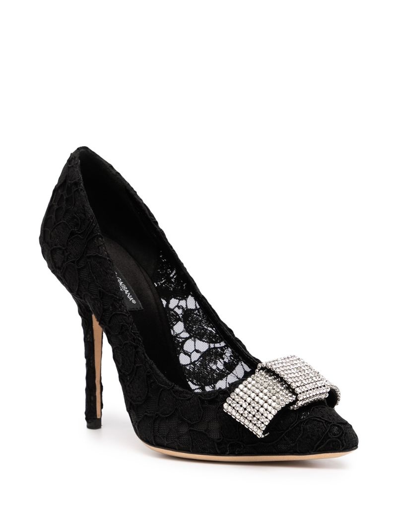 bow-embellished lace pumps - 2