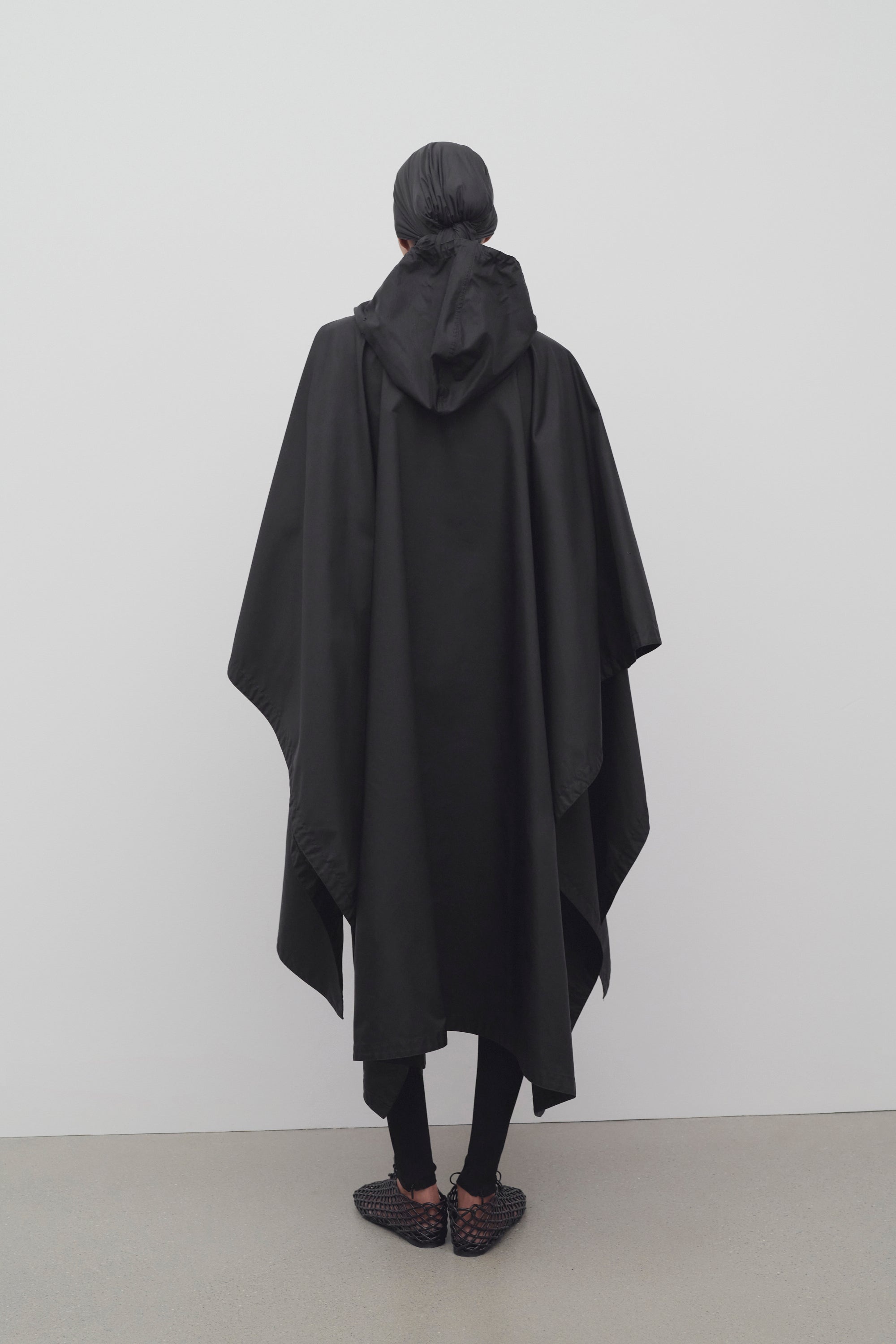 Rian Coat in Nylon - 5
