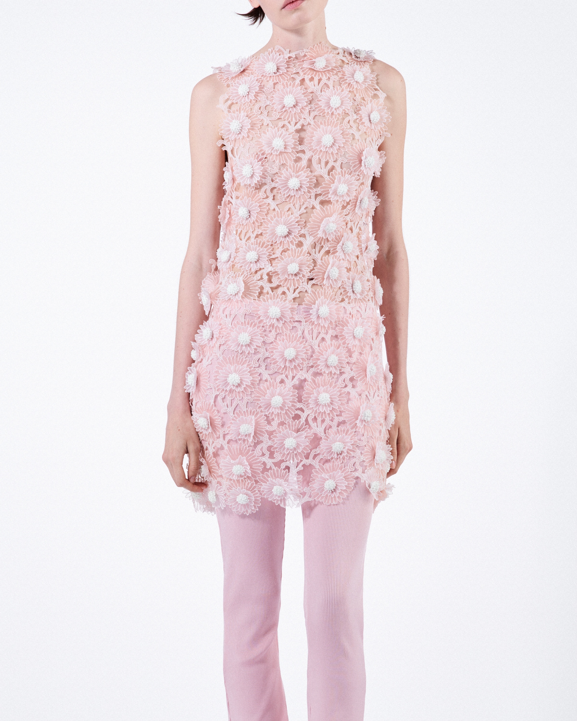 Guipure short dress with Dahlia embroidery - 6