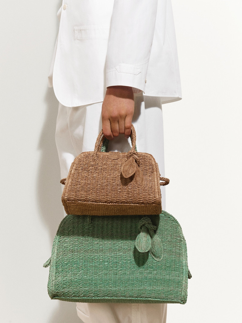 The small raffia Turismo 3