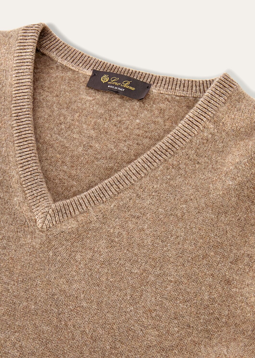 Loro V-Neck Sweater - 11