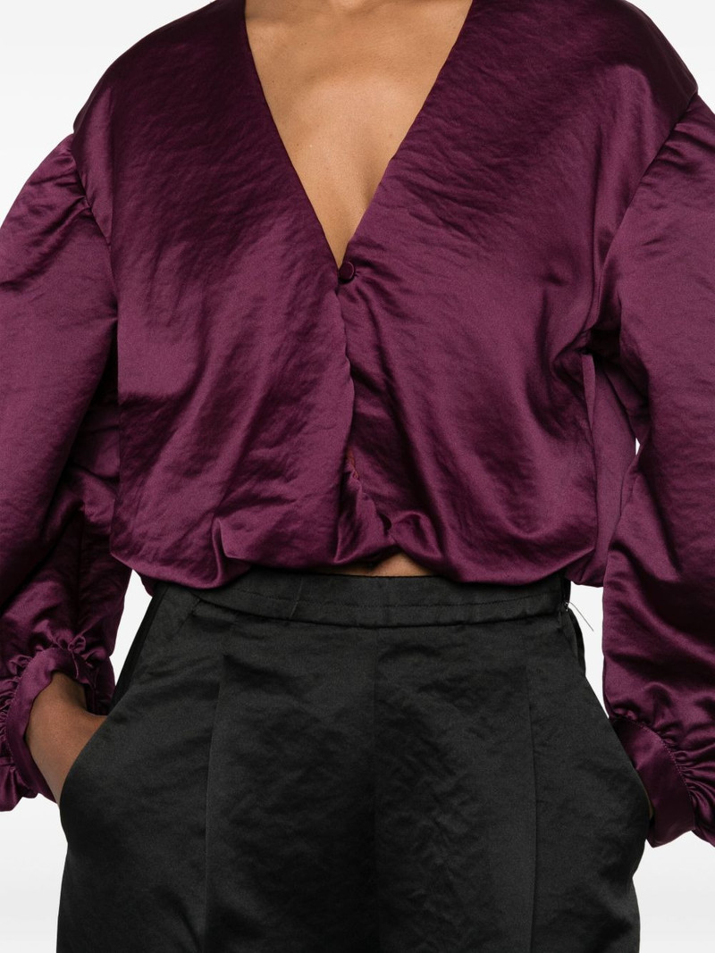 balloon-sleeve V-neck top 5