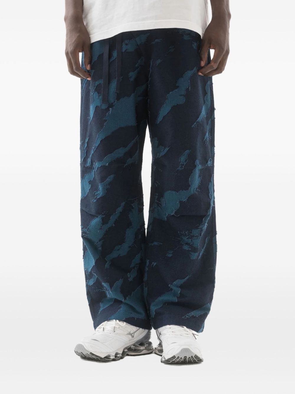 BONSAI CAMOUFLAGE-PRINT CARGO TROUSERS - 3