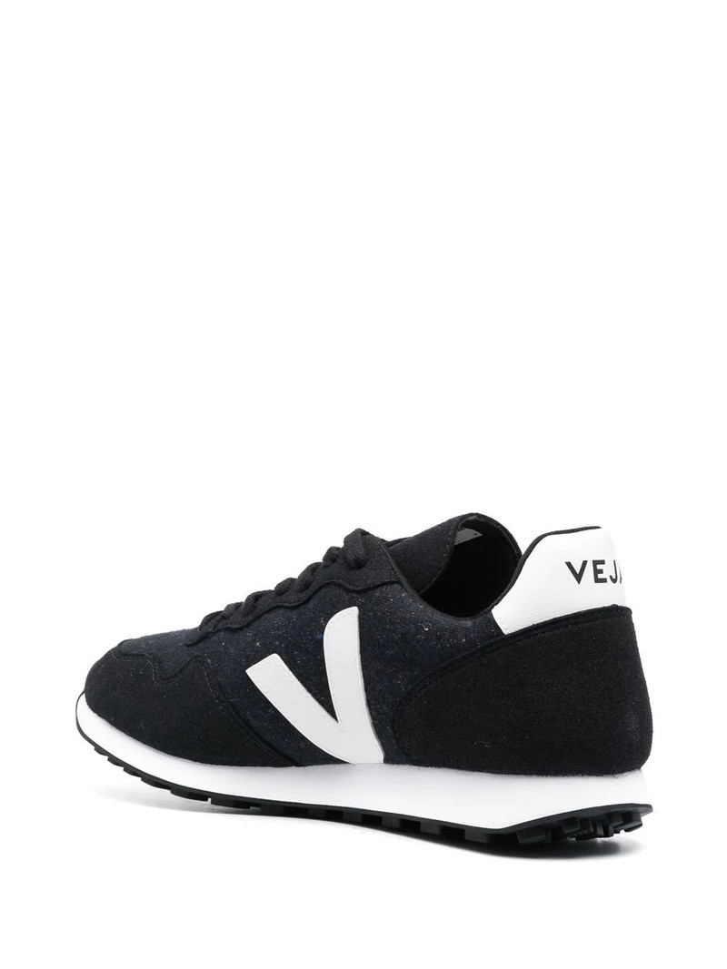 logo-patch low-top sneakers 3