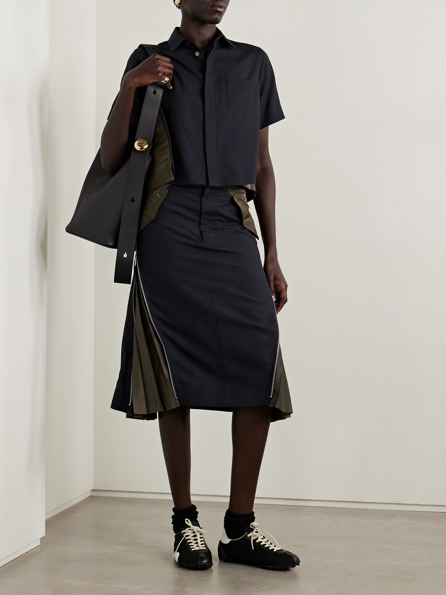 Paneled crepe, shell and pleated satin midi skirt Navy - 2