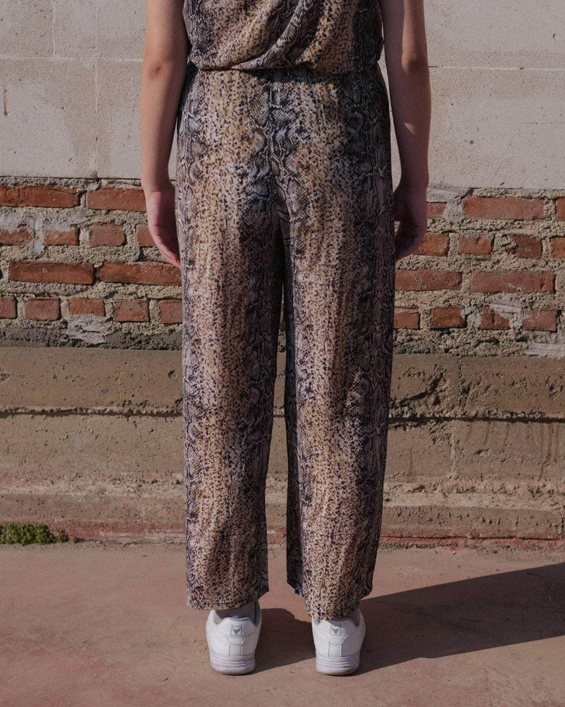 BASERANGE Stoa Pants - Silk Crepe outlook
