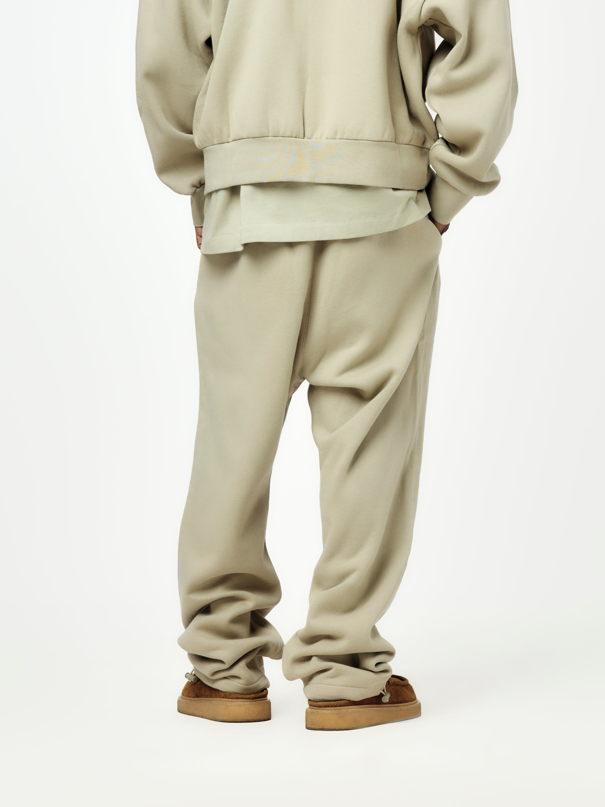 RELAXED FLEECE SWEATPANT (ABBEY STONE) - 2