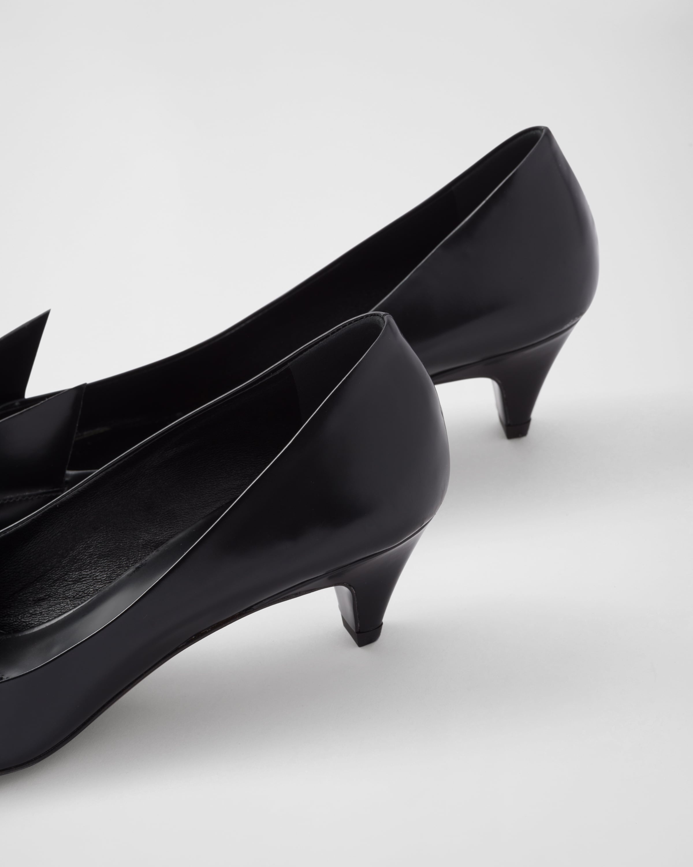 Brushed leather pumps - 7