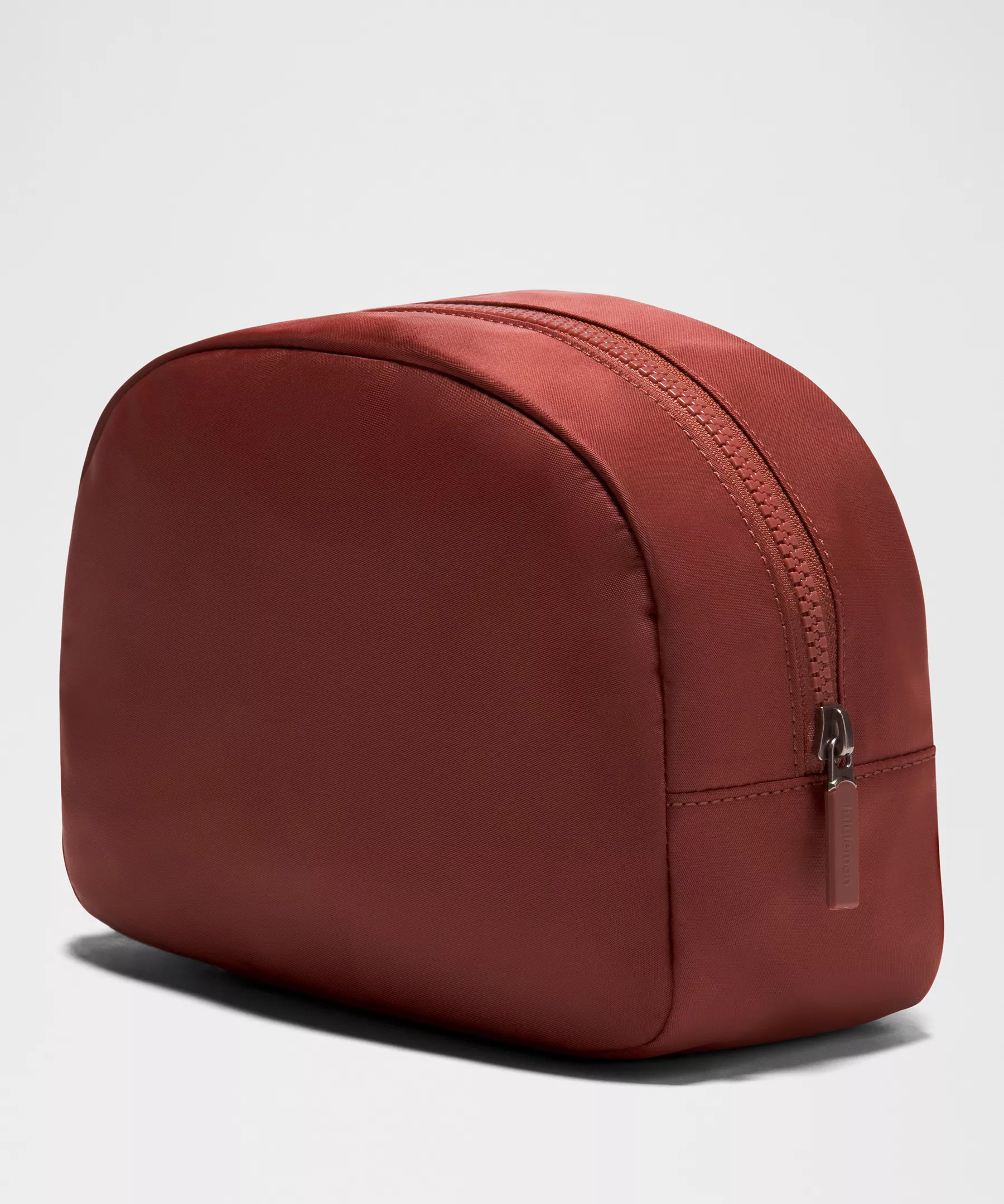 City Essentials Pouch 4L - 2