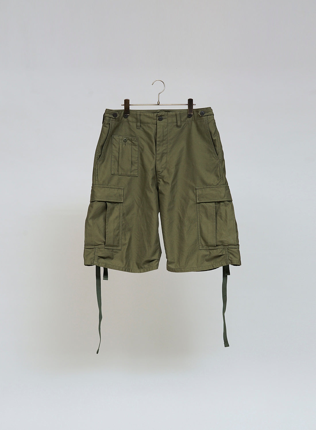 Army Cargo Shorts in Dark Green - 1