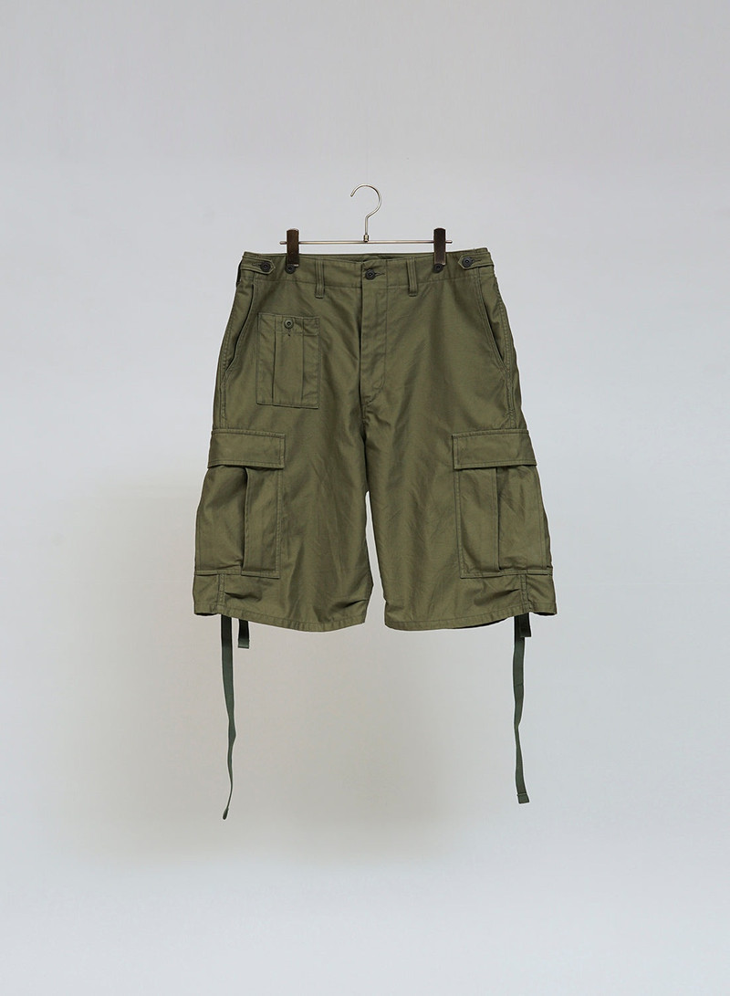 Army Cargo Shorts in Dark Green 1