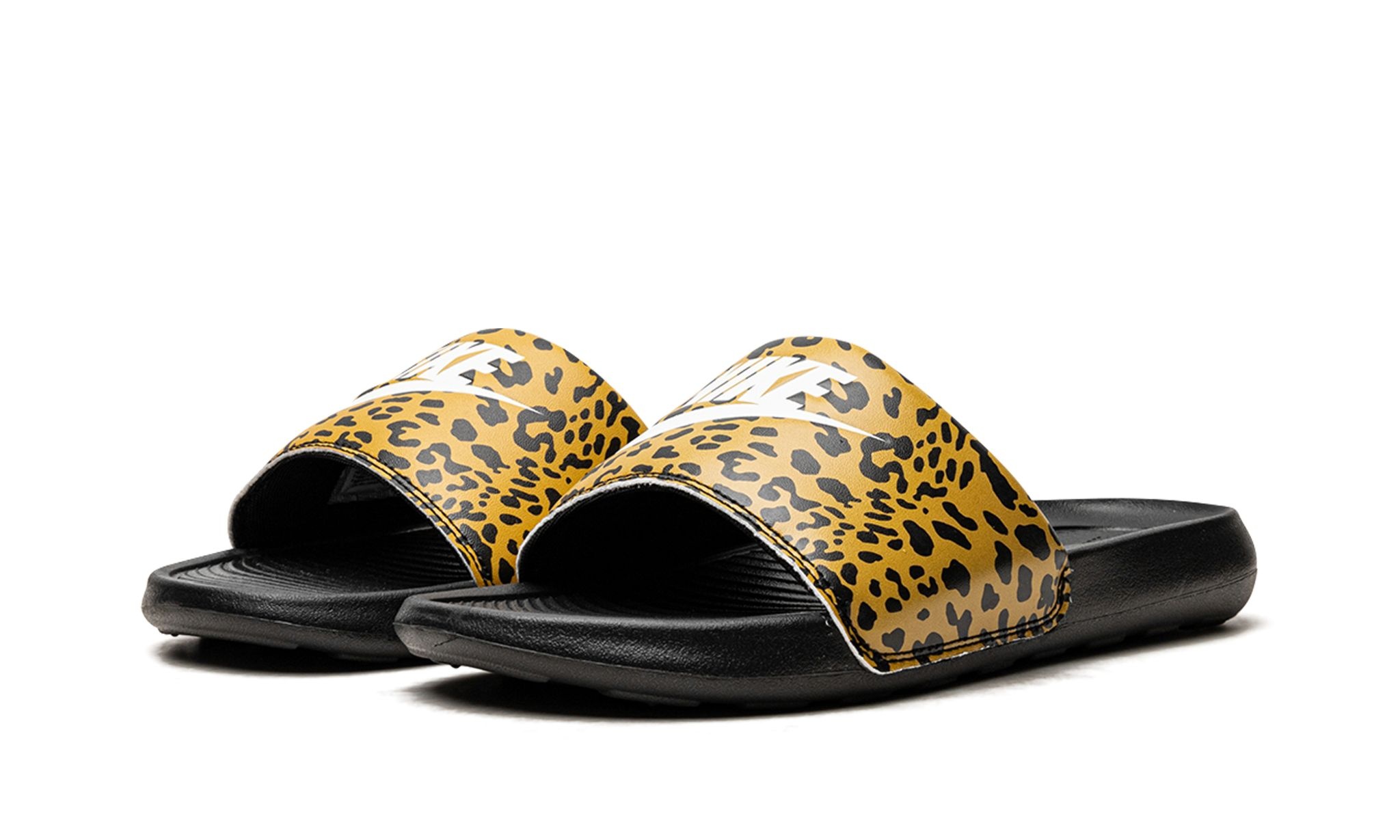 WMNS Victori One "Cheetah Print" - 2