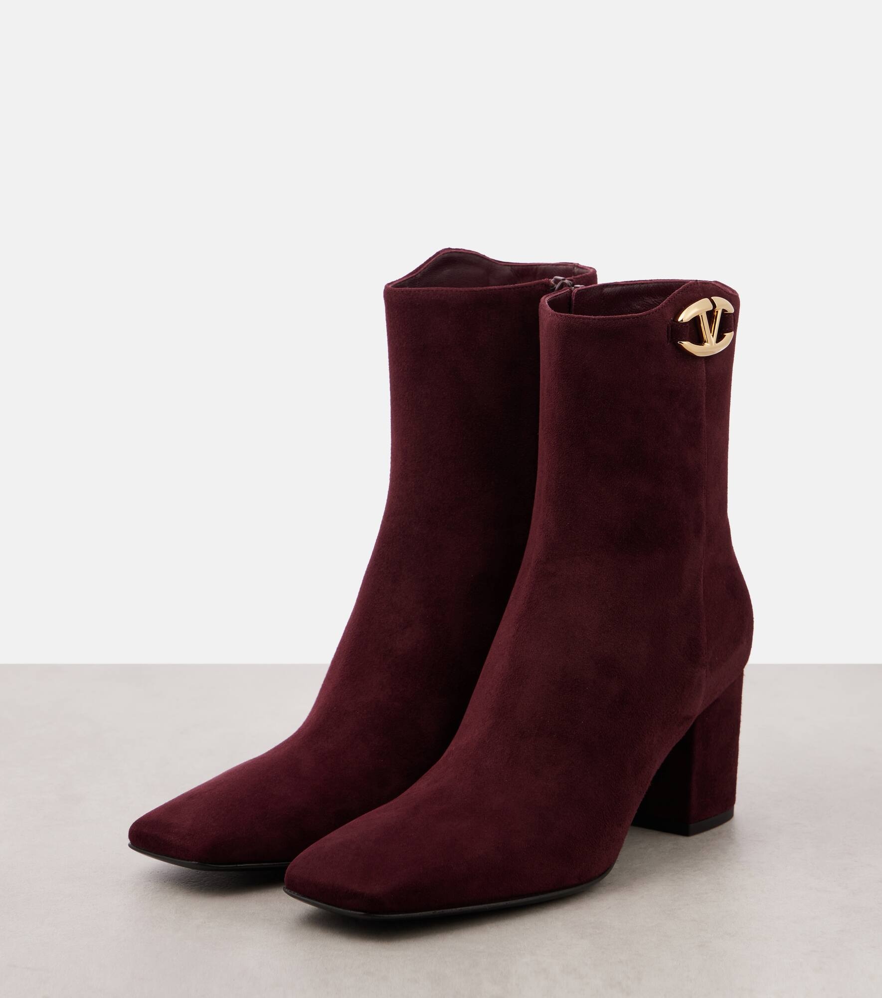 VLogo The Bold Edition suede booties - 5