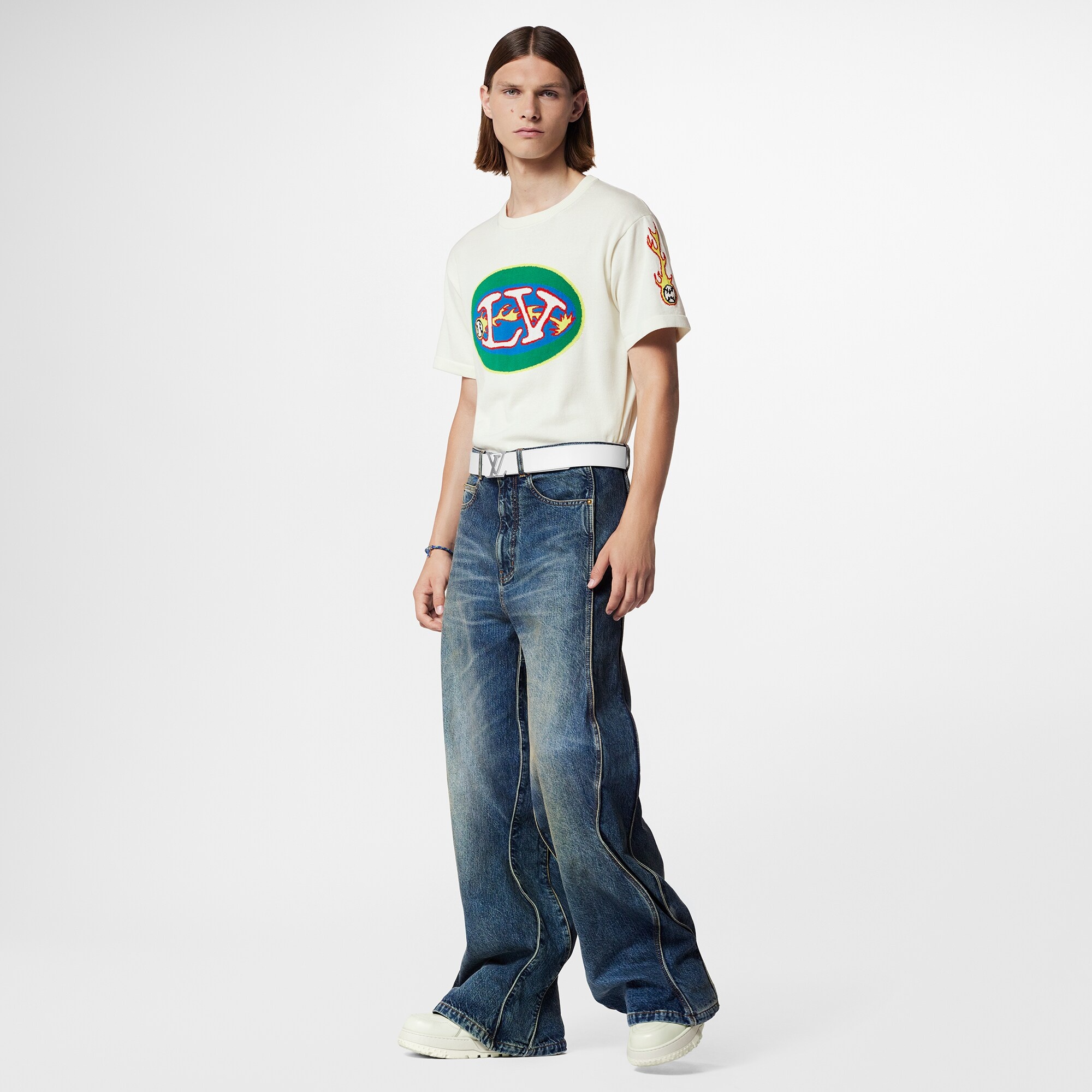 Graphic Short-Sleeved Crewneck - 2