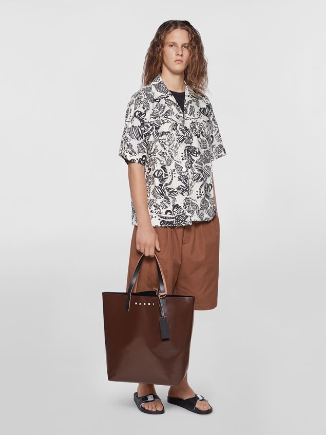 TRIBECA SHOPPING BAG IN BROWN AND BLACK PVC - 2