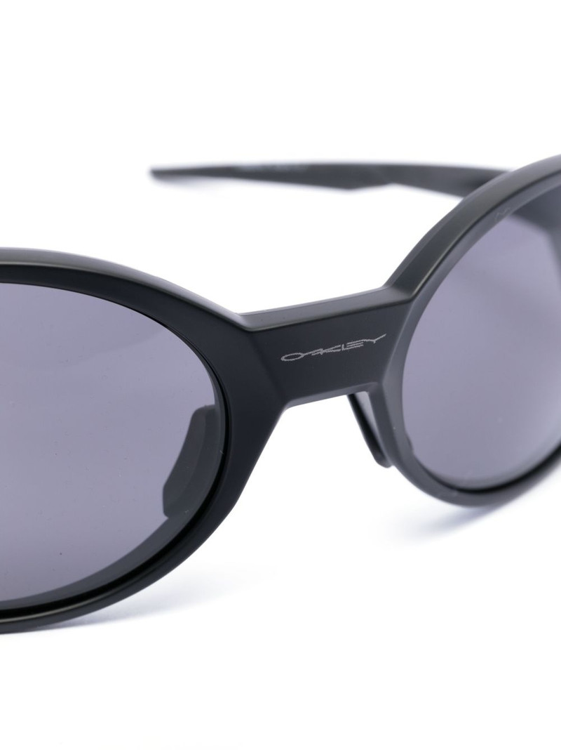 oval frame sunglasses 3