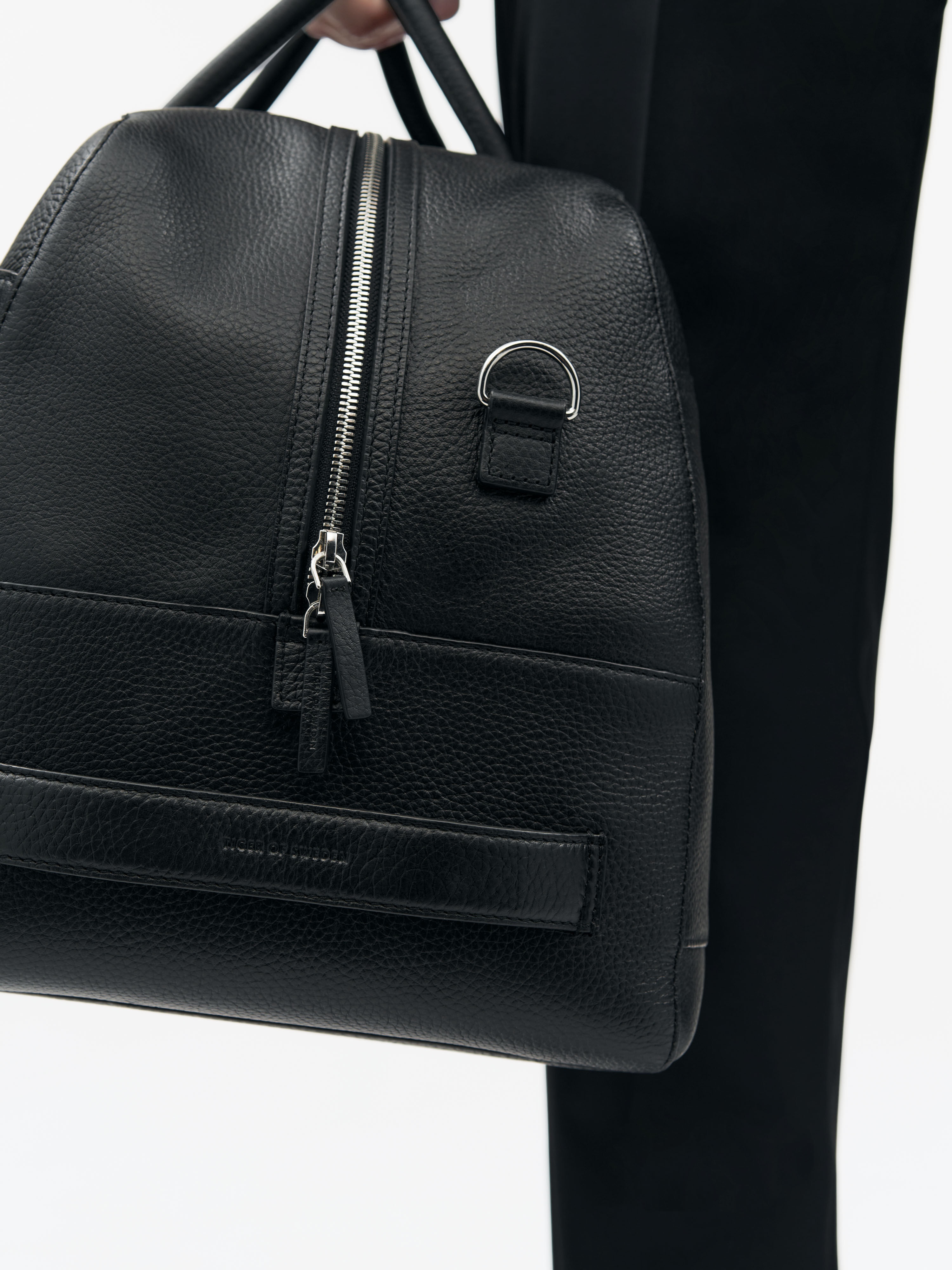 Brome Weekend Leather Bag - 5