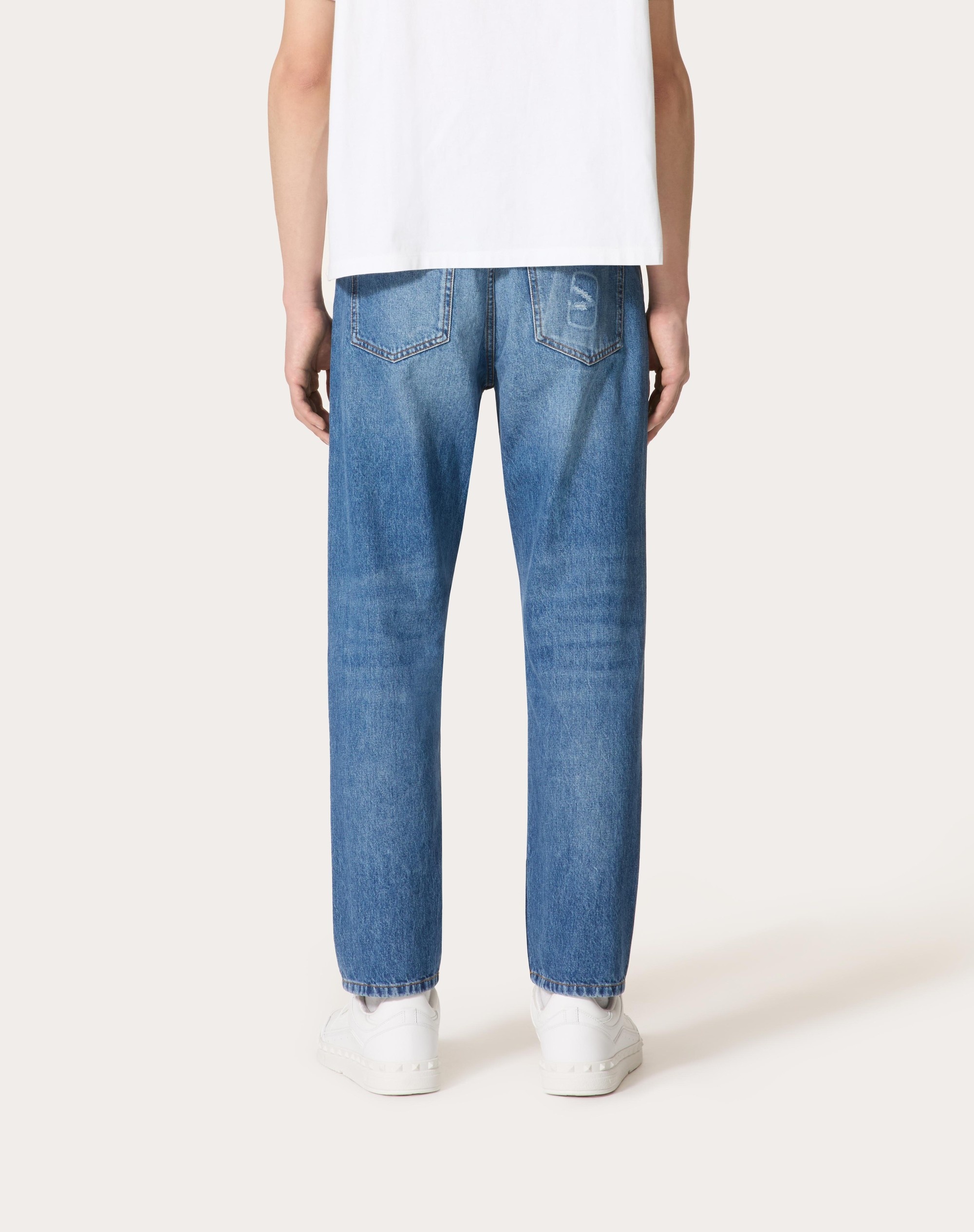 DENIM PANTS WITH EMBOSSED VLOGO SIGNATURE - 4