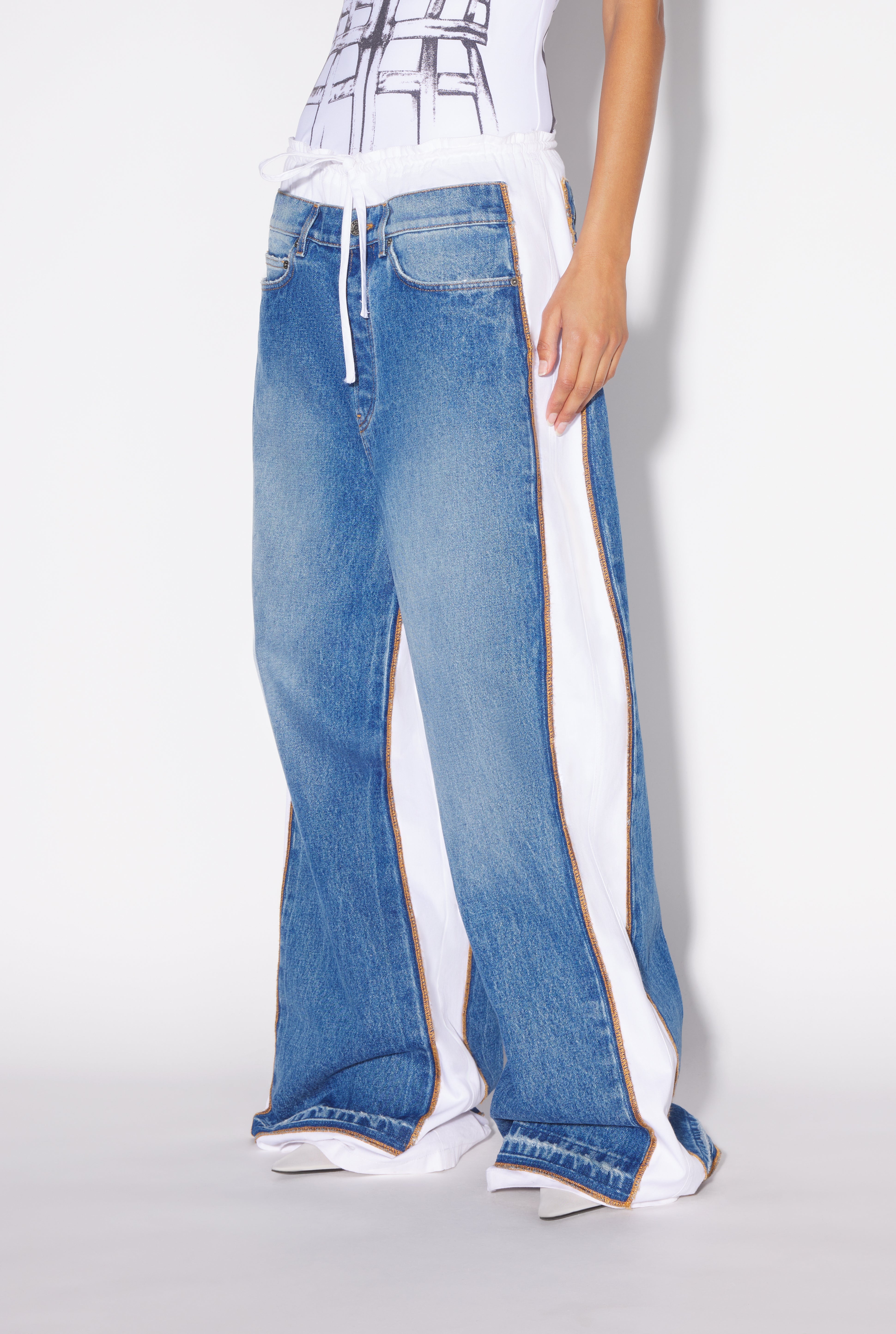 THE TROMPE-L'ŒIL DENIM PANTS - 4