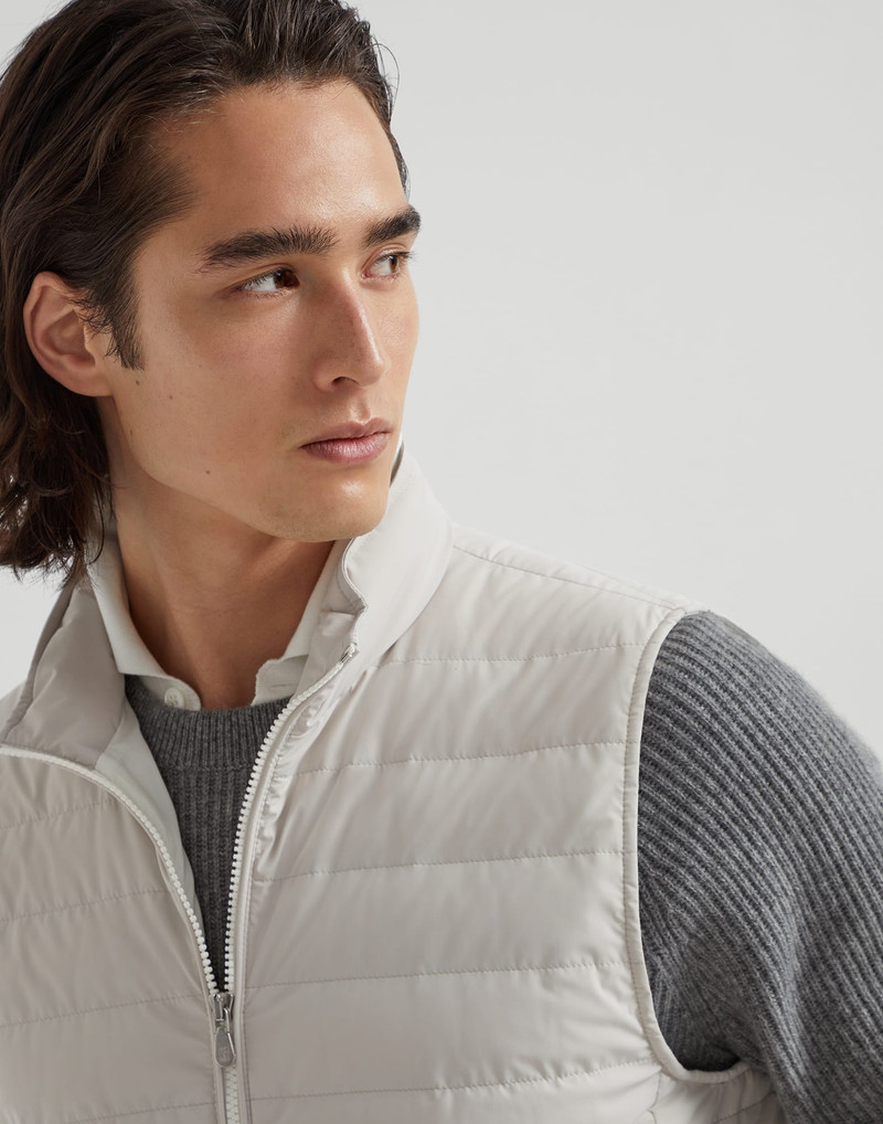 Bonded taffeta lightweight down vest 3