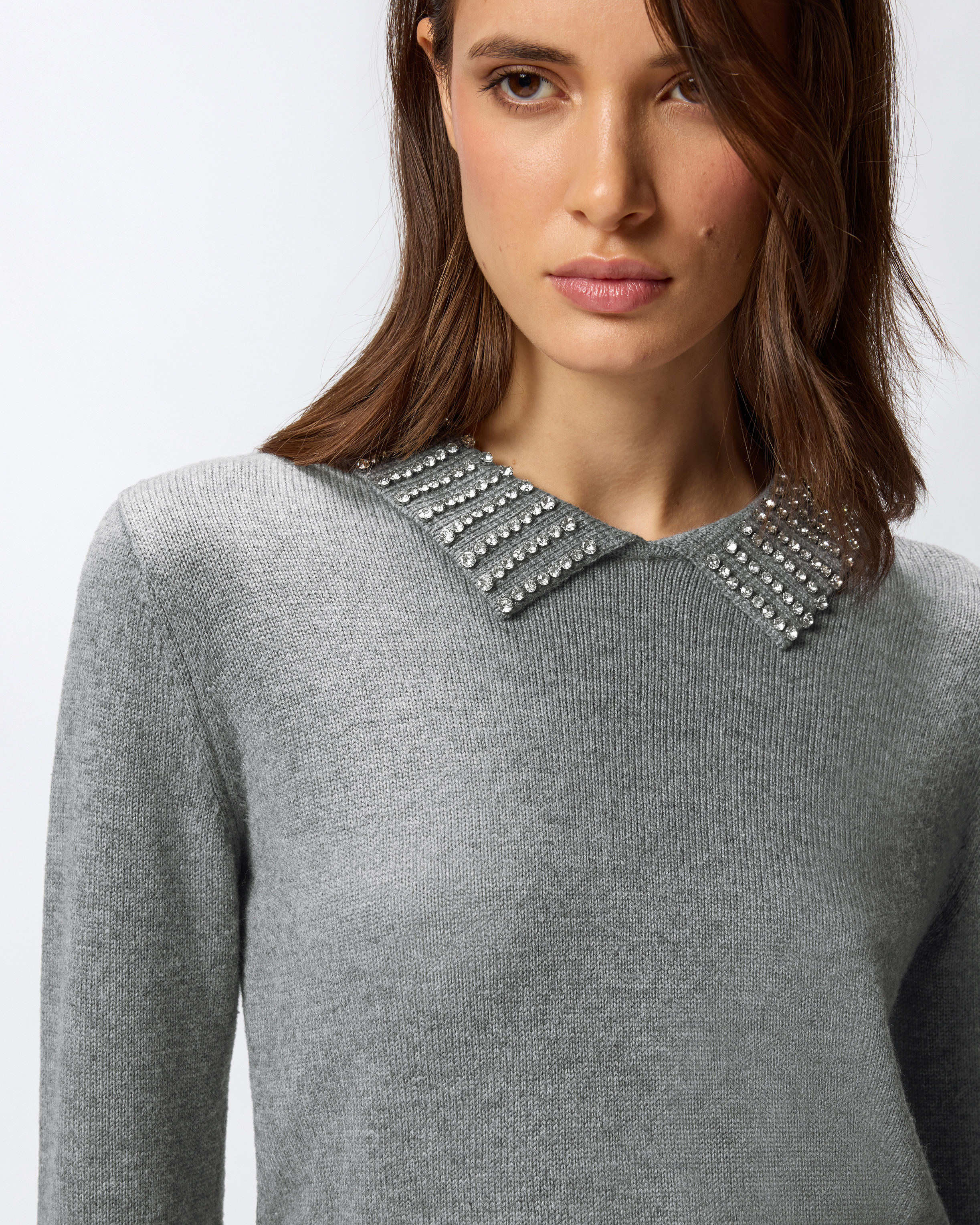 SWEATER WITH COLLAR AND RHINESTONES - 5
