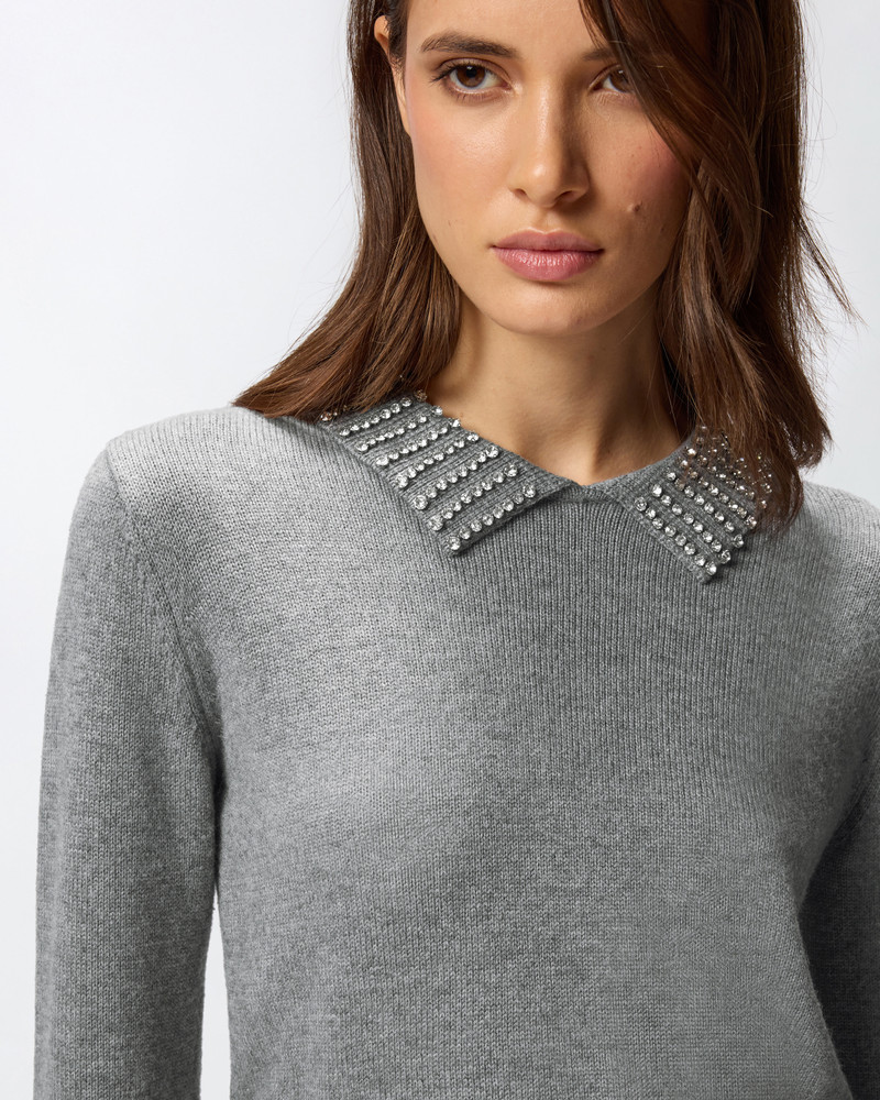 SWEATER WITH COLLAR AND RHINESTONES 5