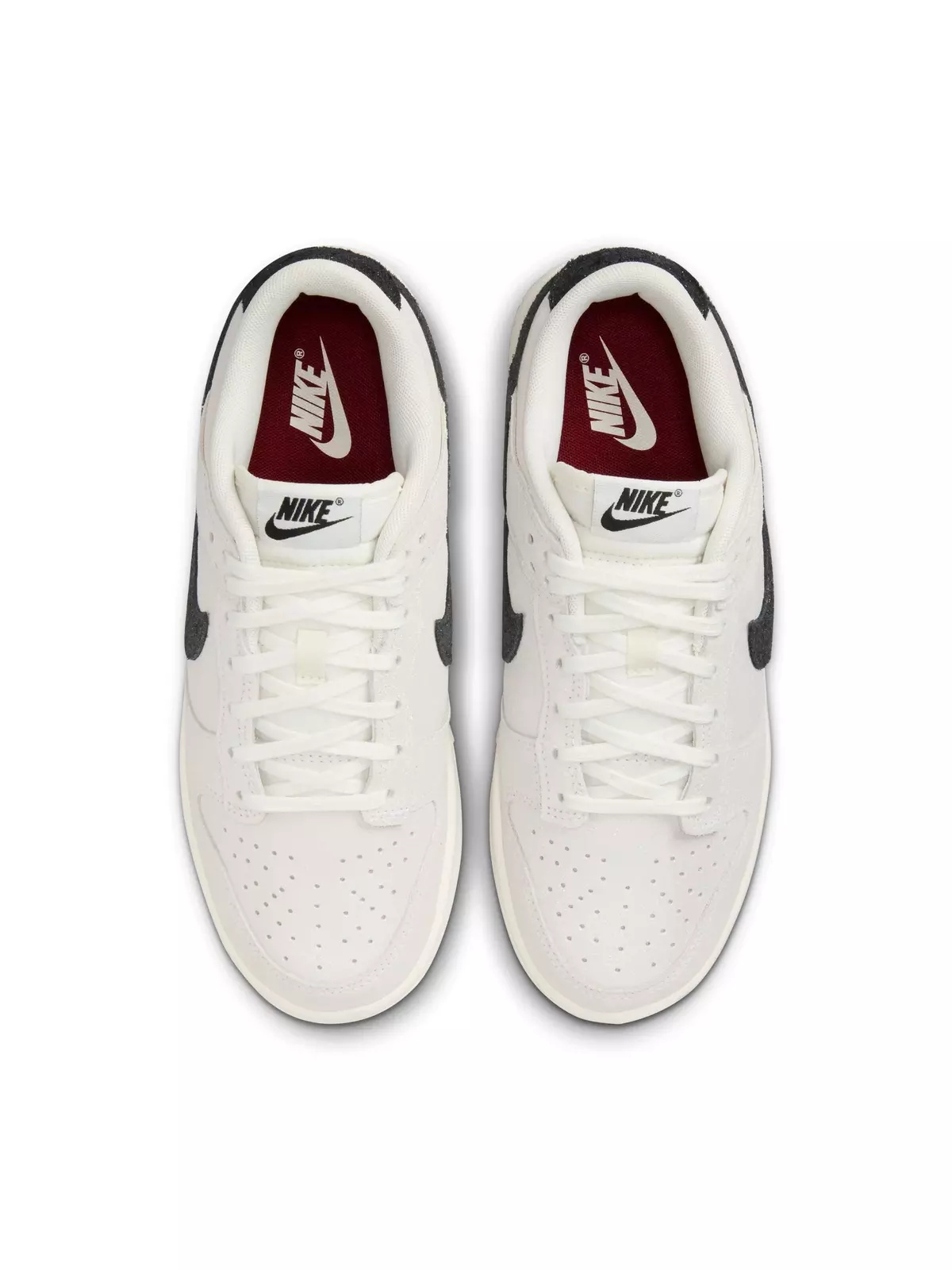 Dunk Low SE "Sail/Black" Women's Shoe - 9
