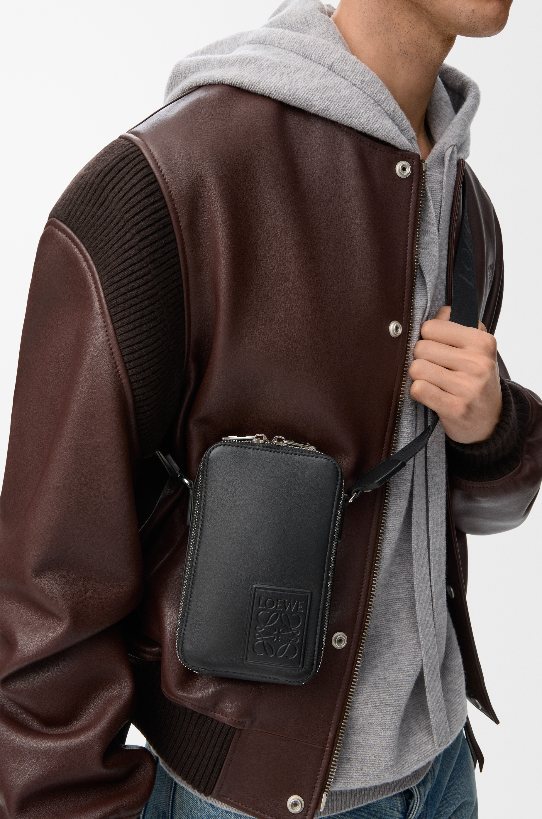 Vertical Crossbody Pocket in satin calfskin - 2