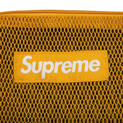 Supreme Supreme Utility Pouch 'Gold' outlook