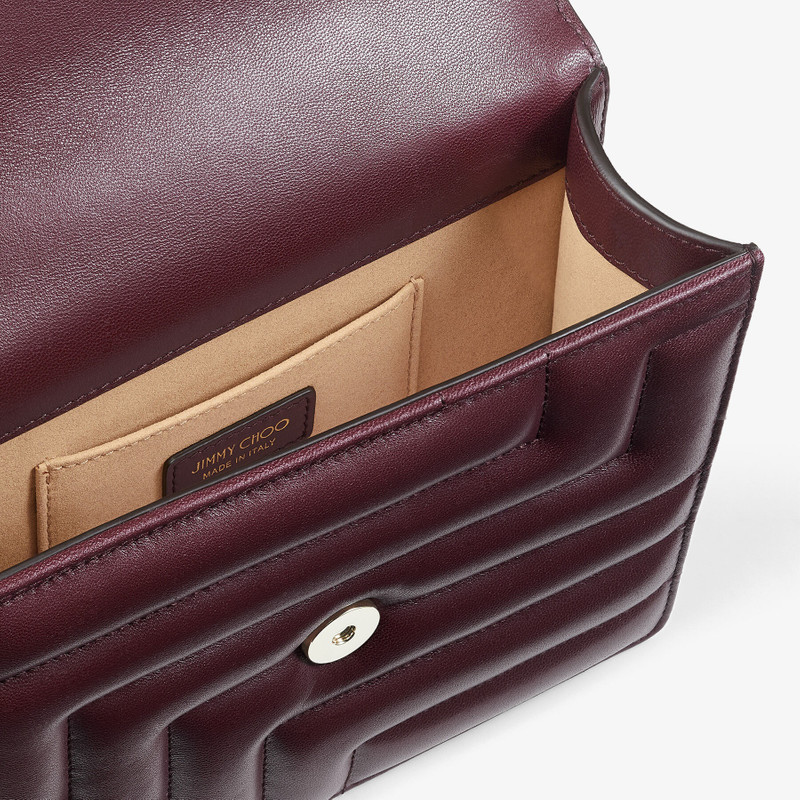 Varenne Avenue Quad
Burgundy Avenue Nappa Leather Bag with Light Gold JC Emblem 3