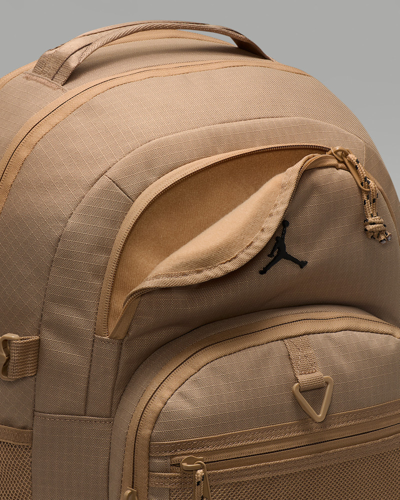 Jordan Blacktop Backpack (25L) 6