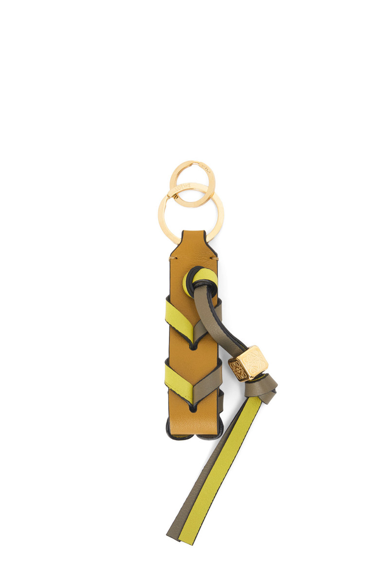 Braided strap keyring in calfskin and brass 1