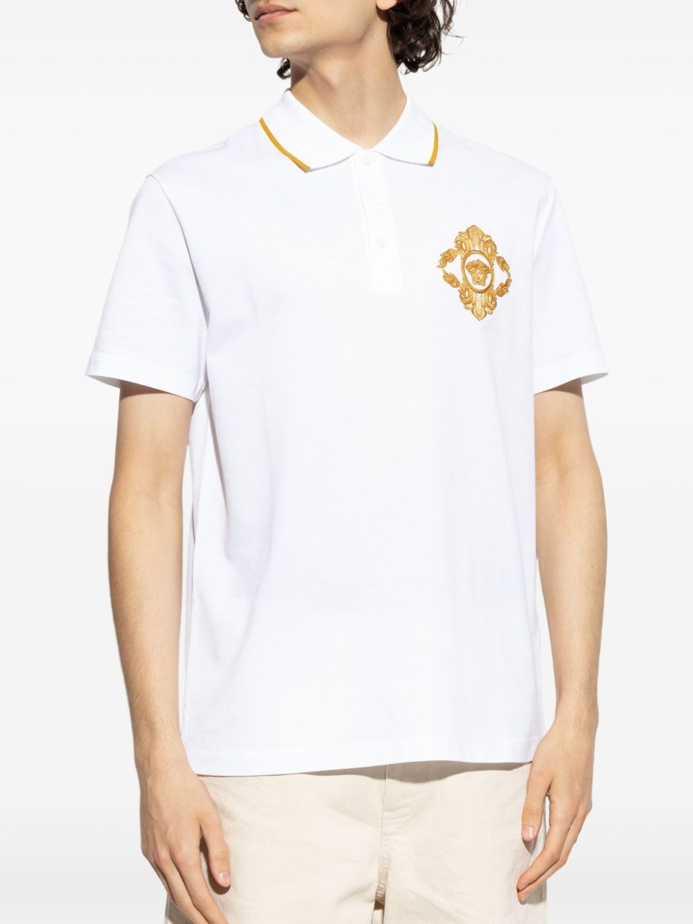 Medusa-embroidered polo shirt - 3